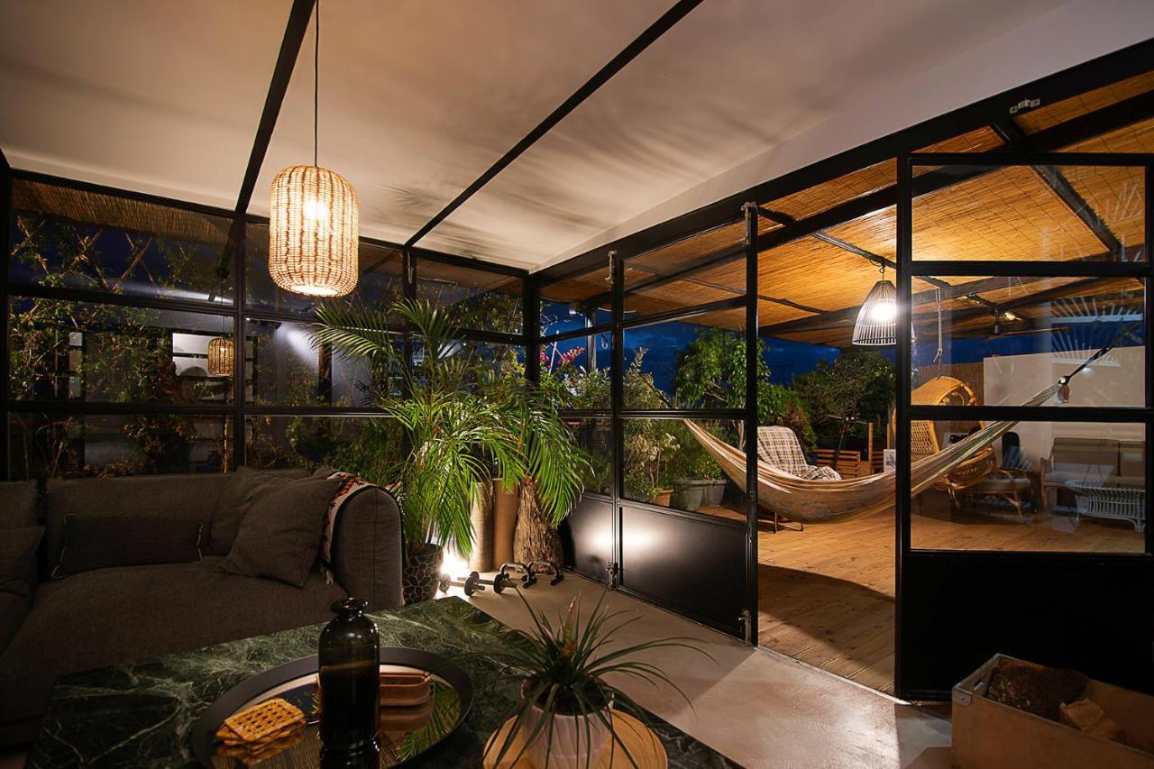 Unique Solar Penthouse With Jacuzzi And Sauna In Central Athènes Extérieur photo